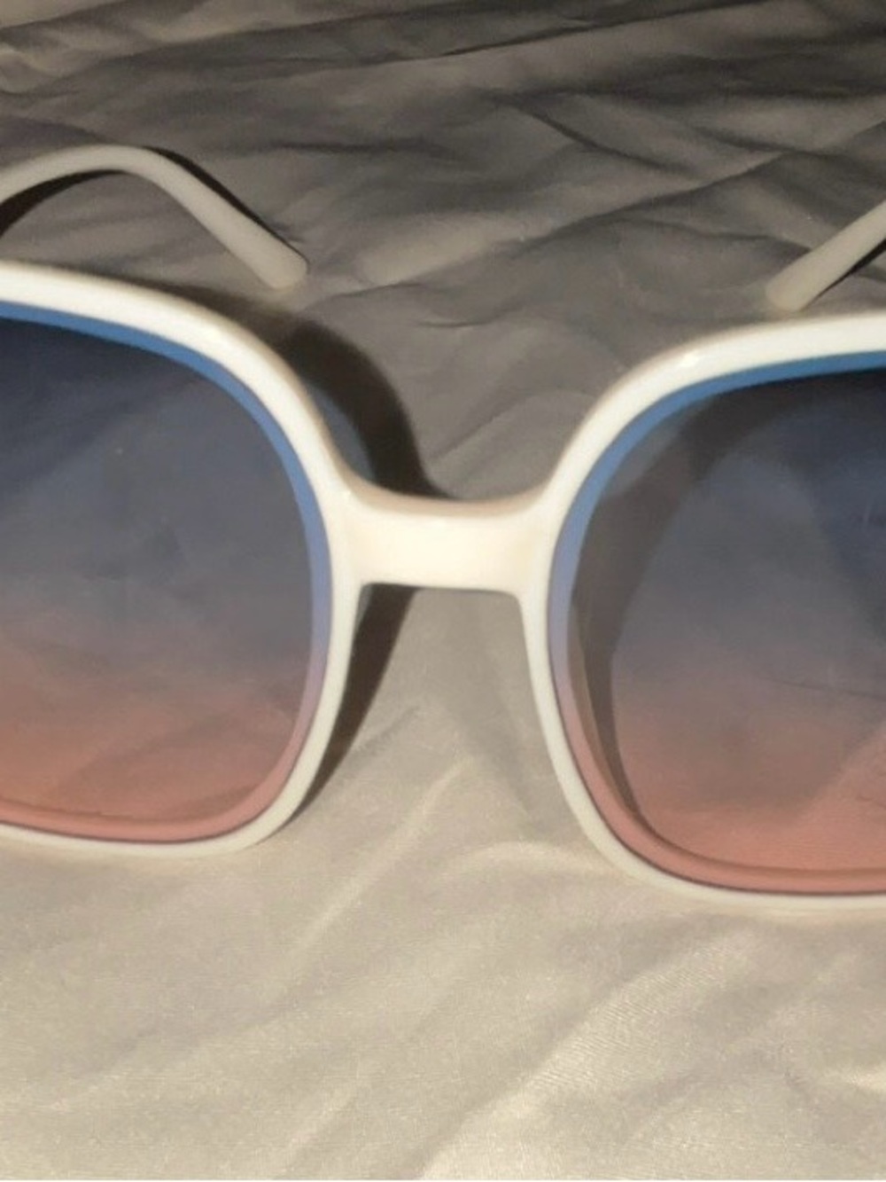 Women's White Frame Sunglasses with Pink-Blue Gradient Lenses